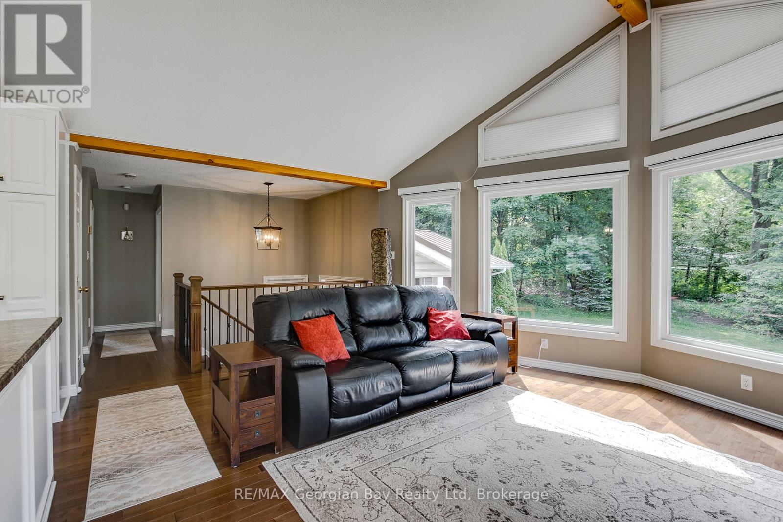 166 Albin Road, Tay, Ontario  L0K 2C0 - Photo 5 - S12241967