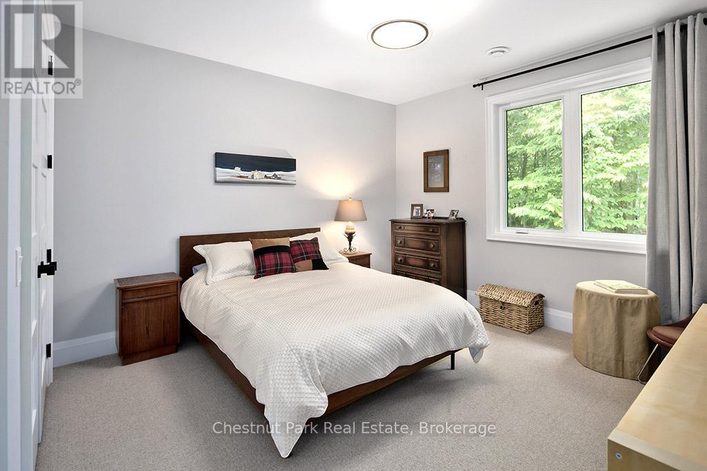 108 Stuart Court, Blue Mountains, Ontario  N0H 2P0 - Photo 24 - X12241992