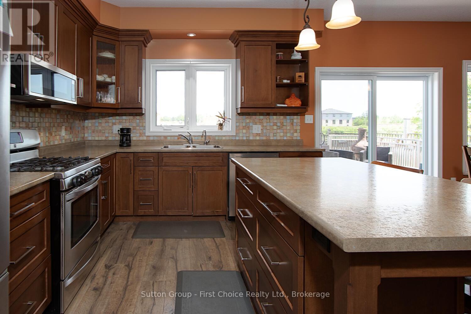 26 Brown Street, Stratford, Ontario  N5A 0B8 - Photo 15 - X12242016