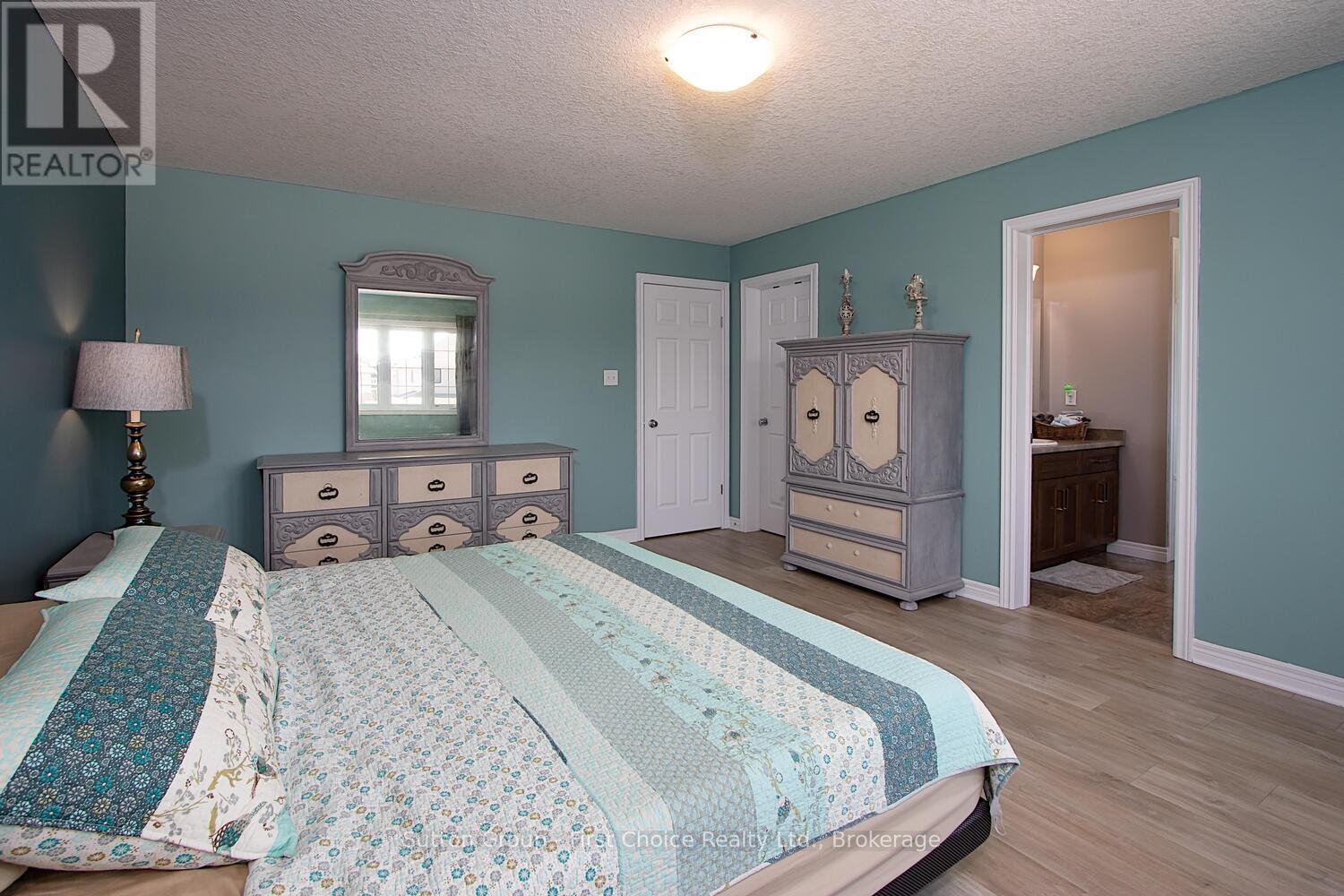 26 Brown Street, Stratford, Ontario  N5A 0B8 - Photo 20 - X12242016