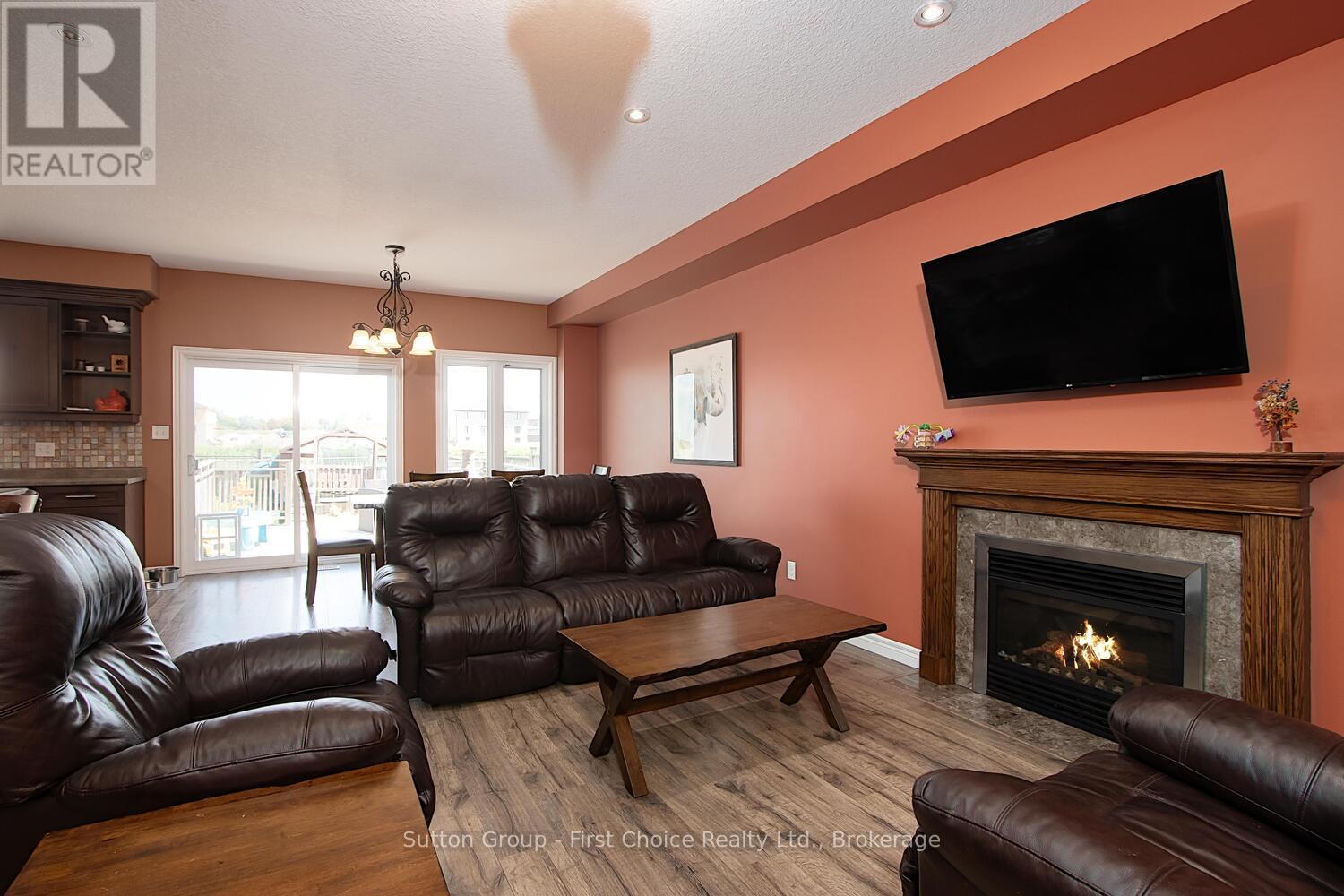 26 Brown Street, Stratford, Ontario  N5A 0B8 - Photo 9 - X12242016