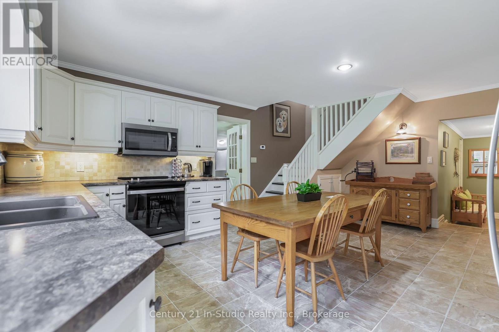 2268 8th Avenue W, Georgian Bluffs, Ontario  N4K 5M8 - Photo 30 - X12242022