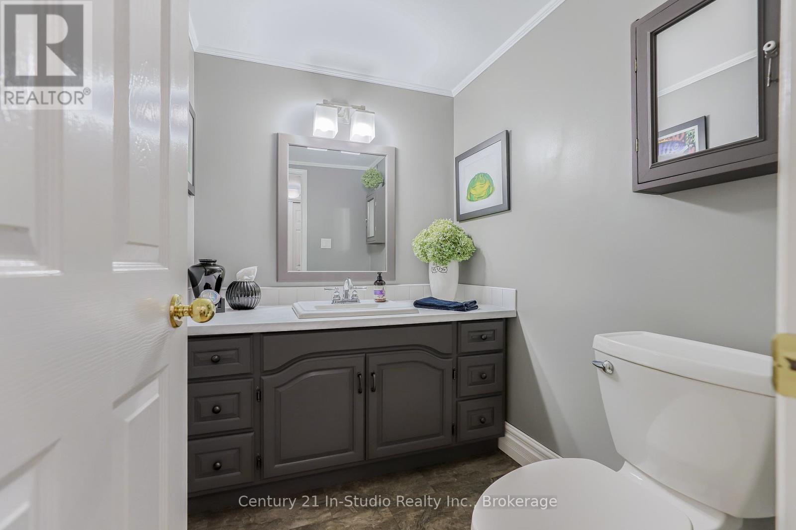 2268 8th Avenue W, Georgian Bluffs, Ontario  N4K 5M8 - Photo 38 - X12242022