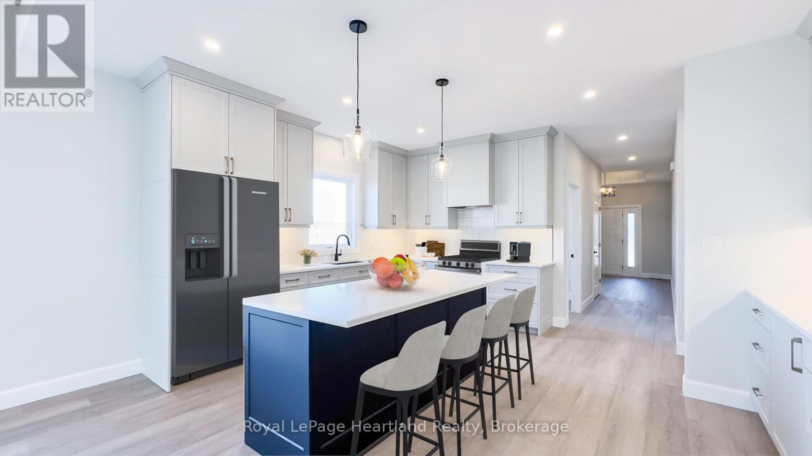 441 Coast Drive, Goderich, Ontario  N7A 0C3 - Photo 4 - X12242065