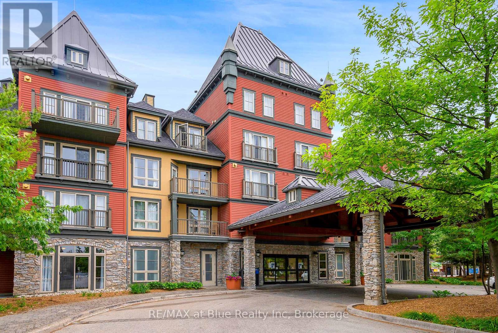 174 - 156 Jozo Weider Boulevard, Blue Mountains, Ontario  L9Y 0V2 - Photo 1 - X12242071