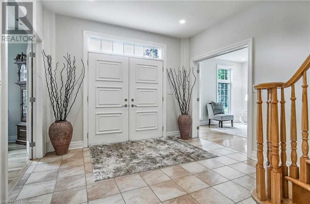6431 Rockcliffe Estate, Niagara Falls, Ontario  L2J 4K7 - Photo 6 - 40744200