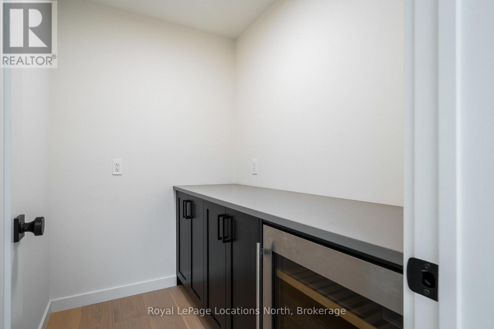 18 Melville Street, Clearview, Ontario  L9H 1Z8 - Photo 18 - S12242141