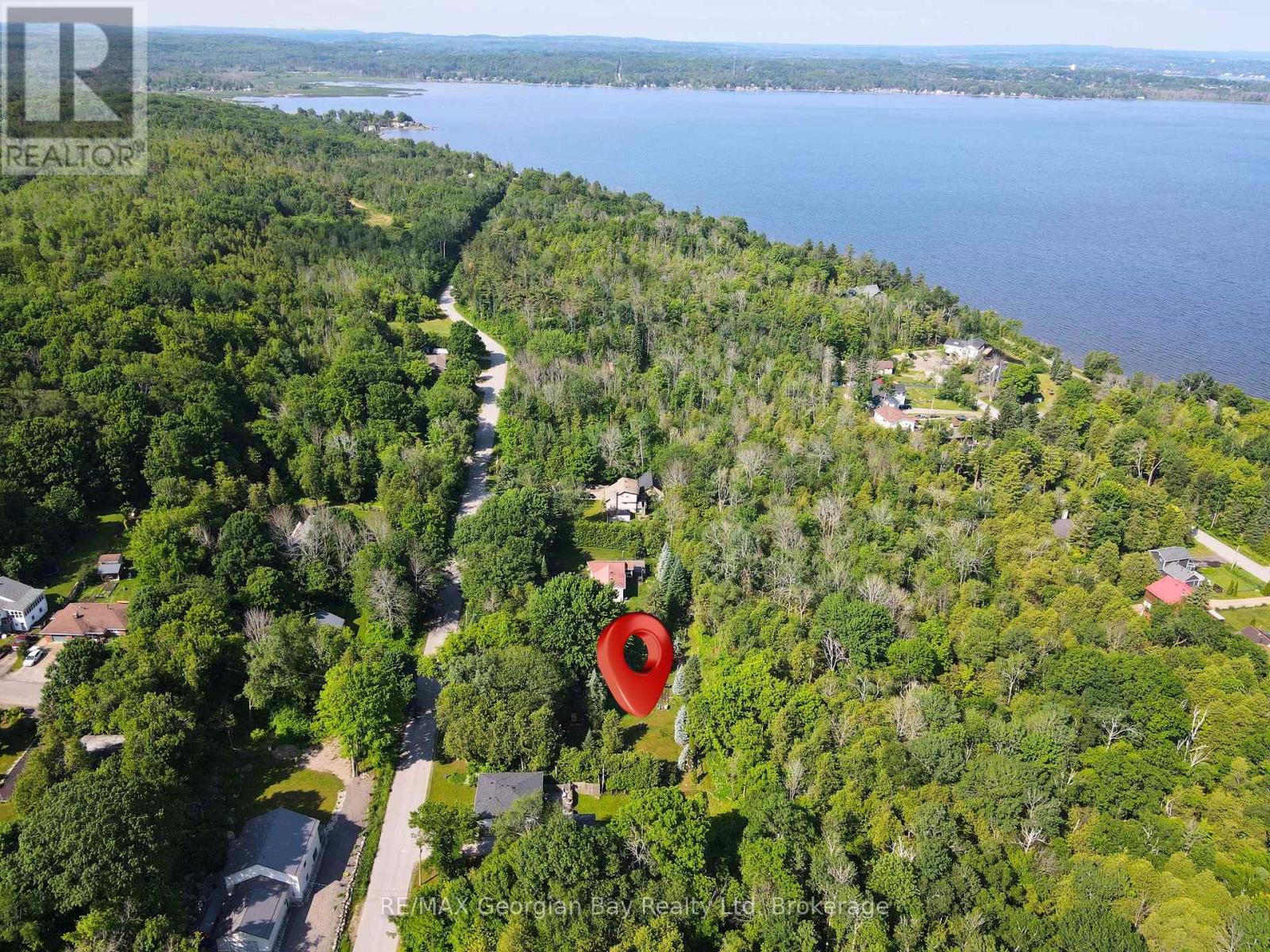 158 Albin Road, Tay, Ontario  L0K 2C0 - Photo 4 - S12242167