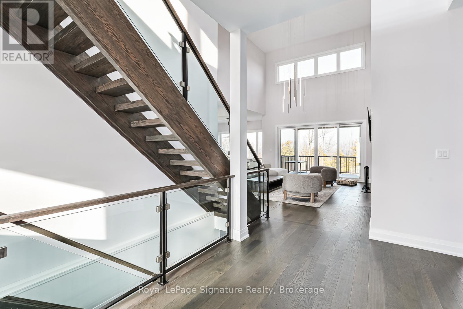 107 Sladden Court, Blue Mountains, Ontario  N0H 2P0 - Photo 7 - X12242173