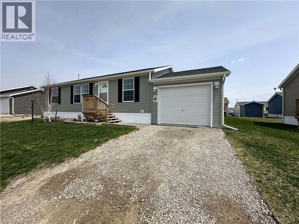 14 Copper Beech Drive, Haldimand County, Ontario  N0A 1L0 - Photo 4 - 40744482