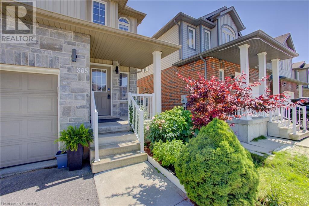 365 Parkvale Drive, Kitchener, Ontario  N2R 1Y2 - Photo 2 - 40743966