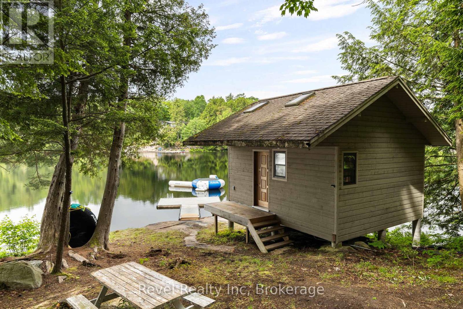 30 Sparrow Road, Seguin, Ontario  P0C 1J0 - Photo 4 - X12242347