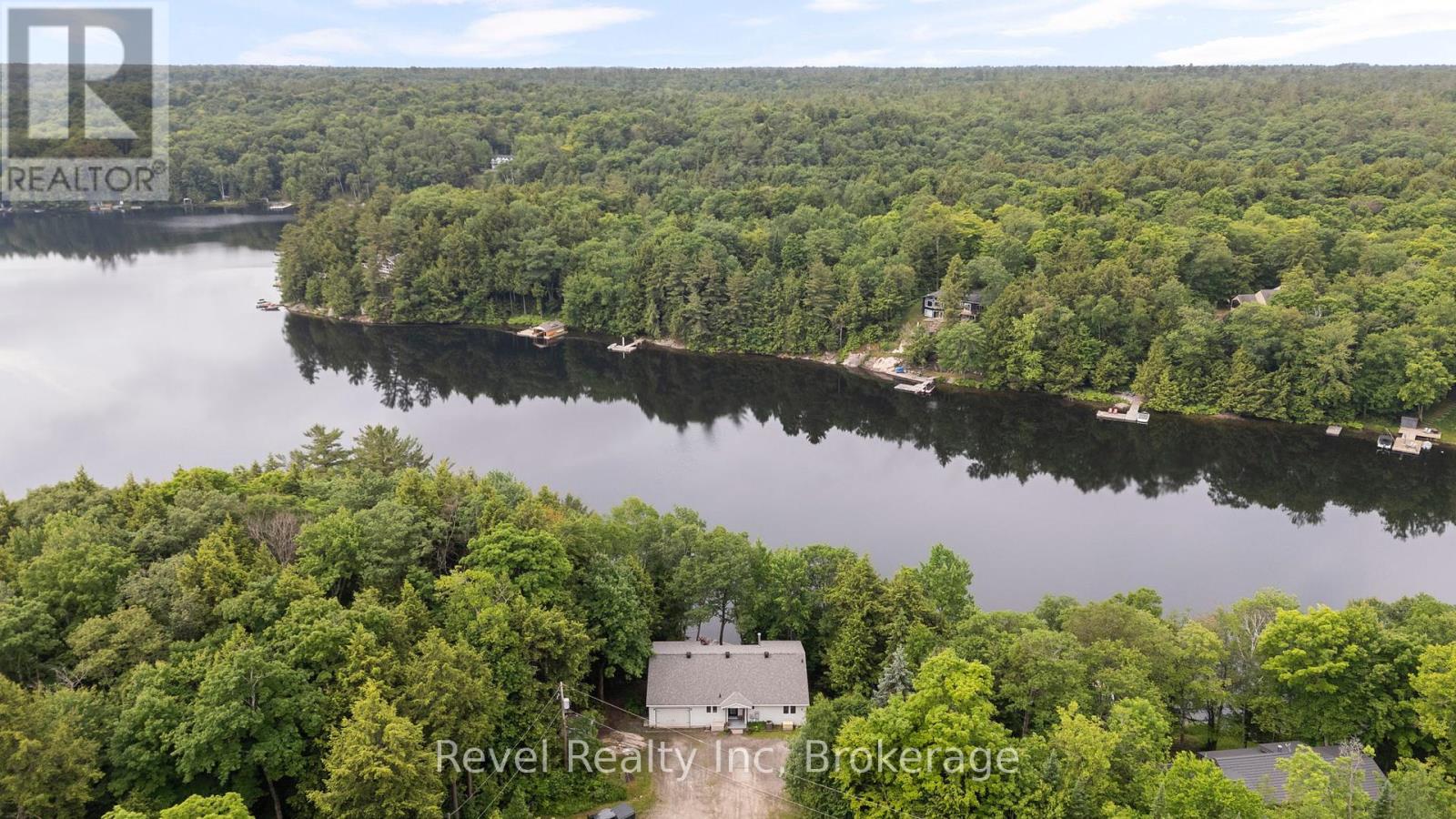 30 Sparrow Road, Seguin, Ontario  P0C 1J0 - Photo 5 - X12242347