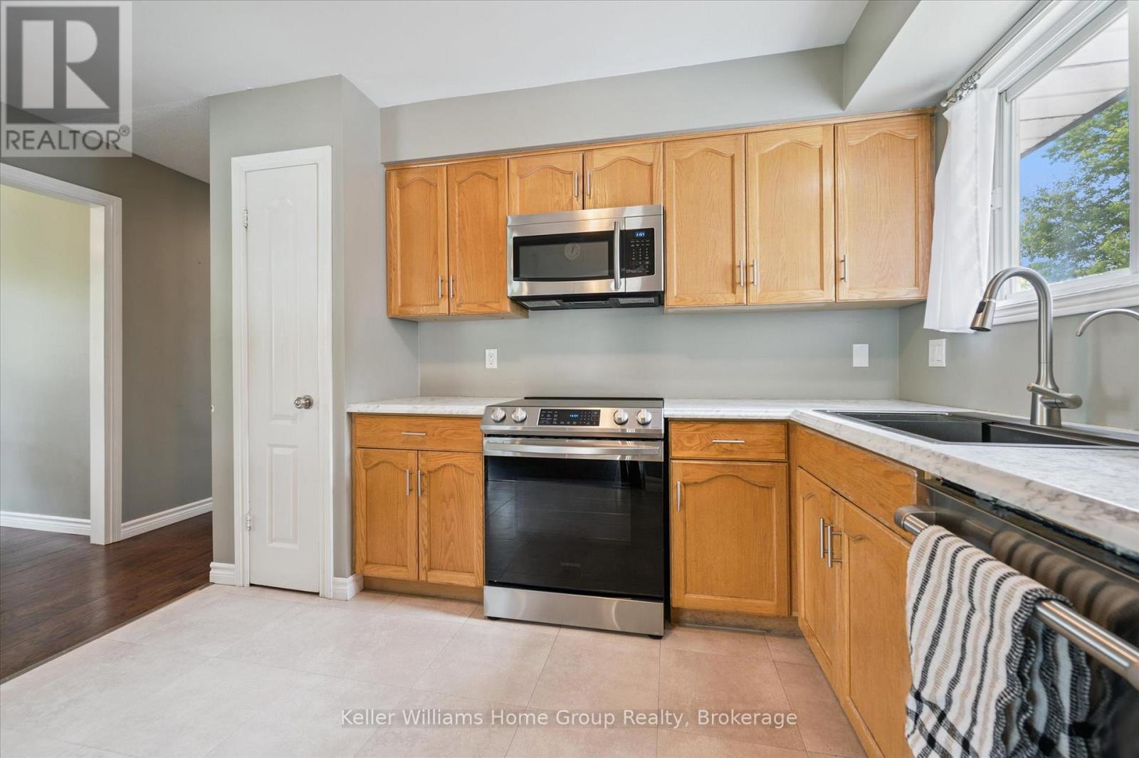 9505 Maas Park Drive, Wellington North, Ontario  N0G 2L0 - Photo 11 - X12242387