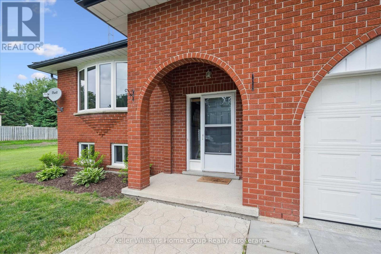 9505 Maas Park Drive, Wellington North, Ontario  N0G 2L0 - Photo 3 - X12242387