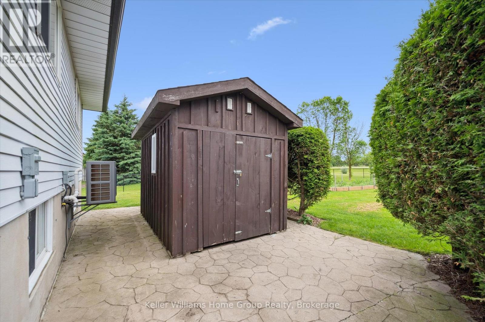 9505 Maas Park Drive, Wellington North, Ontario  N0G 2L0 - Photo 40 - X12242387