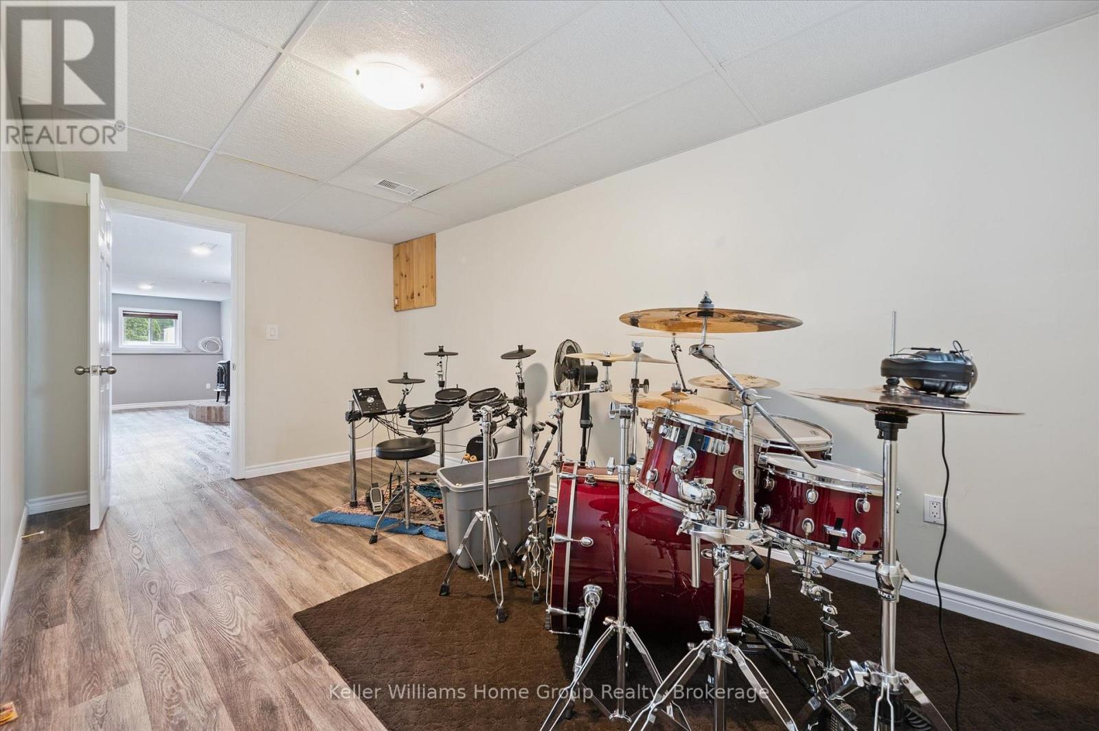 9505 Maas Park Drive, Wellington North, Ontario  N0G 2L0 - Photo 32 - X12242396