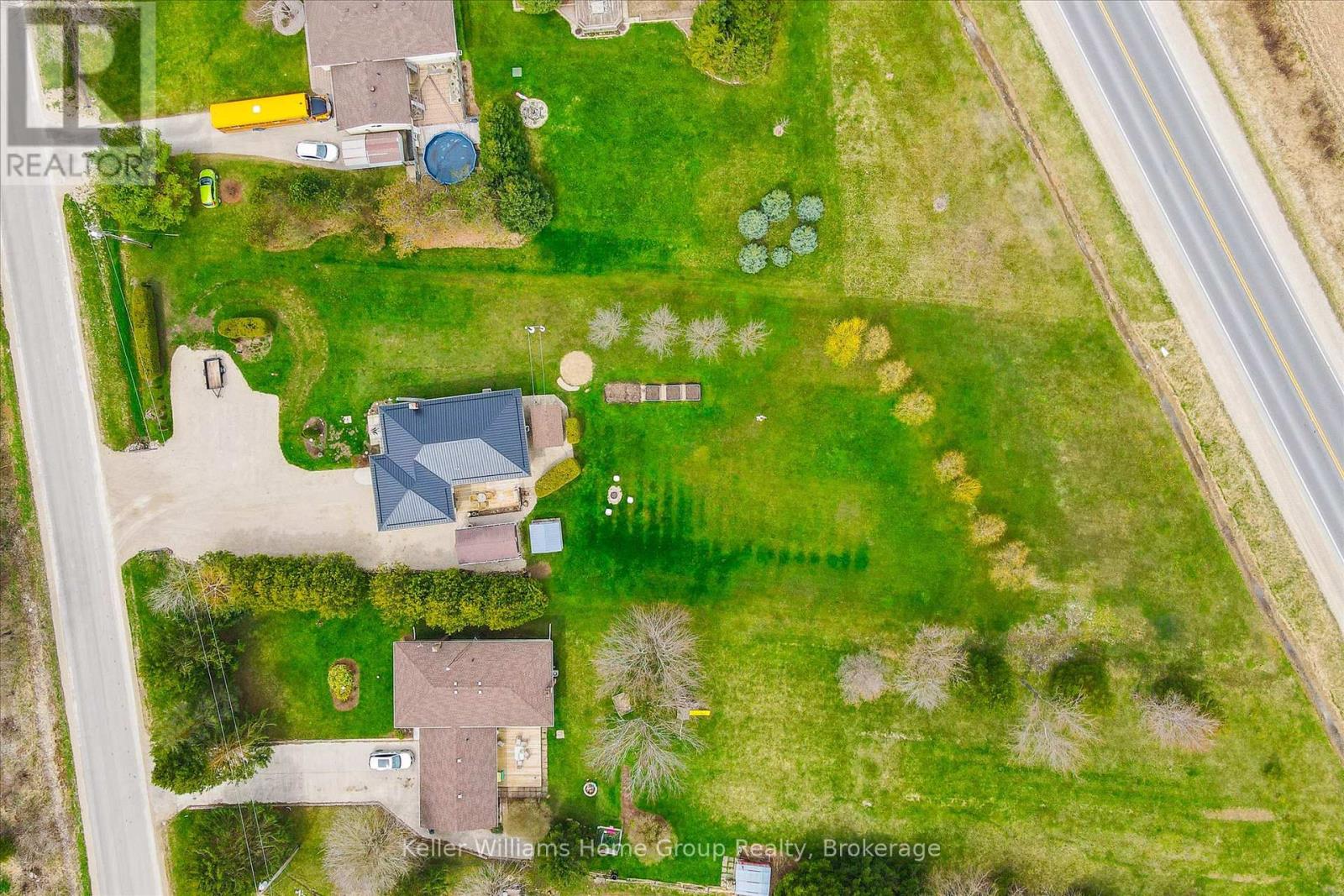 9505 Maas Park Drive, Wellington North, Ontario  N0G 2L0 - Photo 45 - X12242396