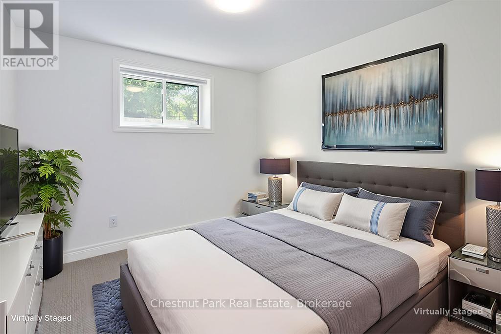 2237 Shore Lane, Wasaga Beach, Ontario  L9Y 2X7 - Photo 34 - S12242523