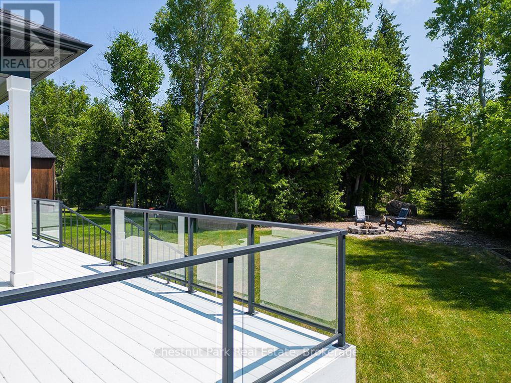 2237 Shore Lane, Wasaga Beach, Ontario  L9Y 2X7 - Photo 42 - S12242523