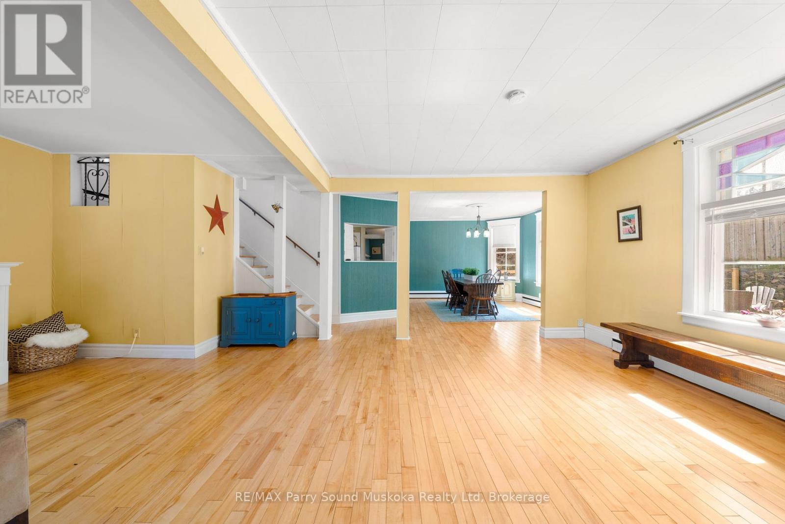 17 Waubeek Street, Parry Sound, Ontario  P2A 1B8 - Photo 11 - X12242567