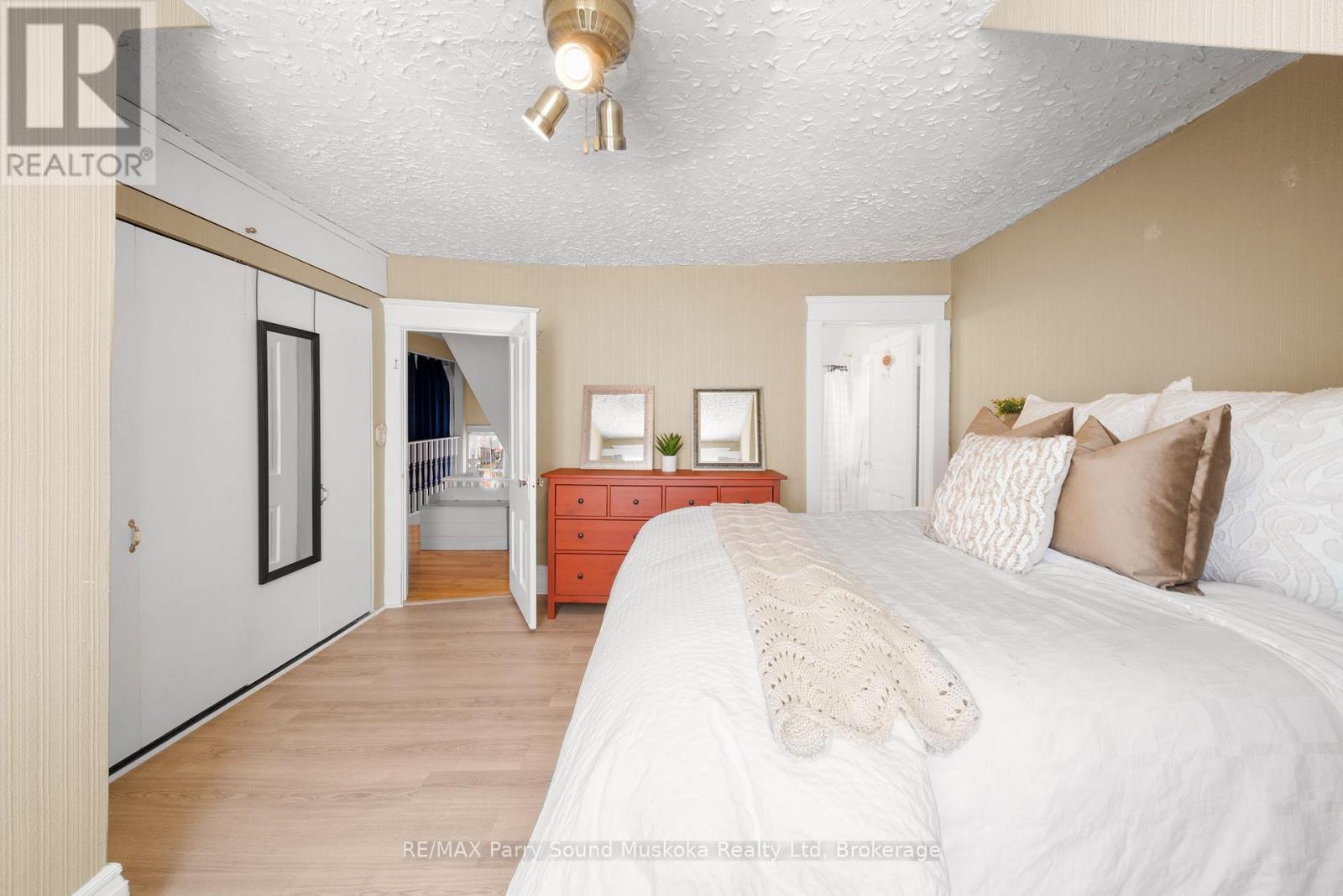 17 Waubeek Street, Parry Sound, Ontario  P2A 1B8 - Photo 35 - X12242567