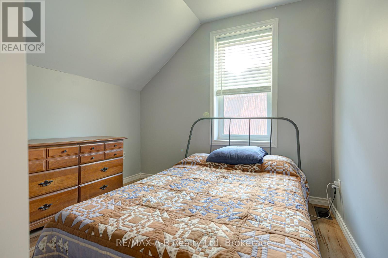 5 Cruickshank Street, Perth East, Ontario  N0K 1N0 - Photo 29 - X12242589