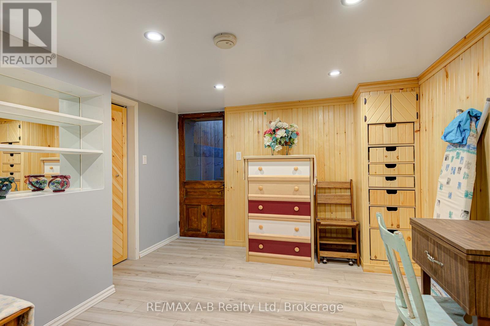 5 Cruickshank Street, Perth East, Ontario  N0K 1N0 - Photo 37 - X12242589