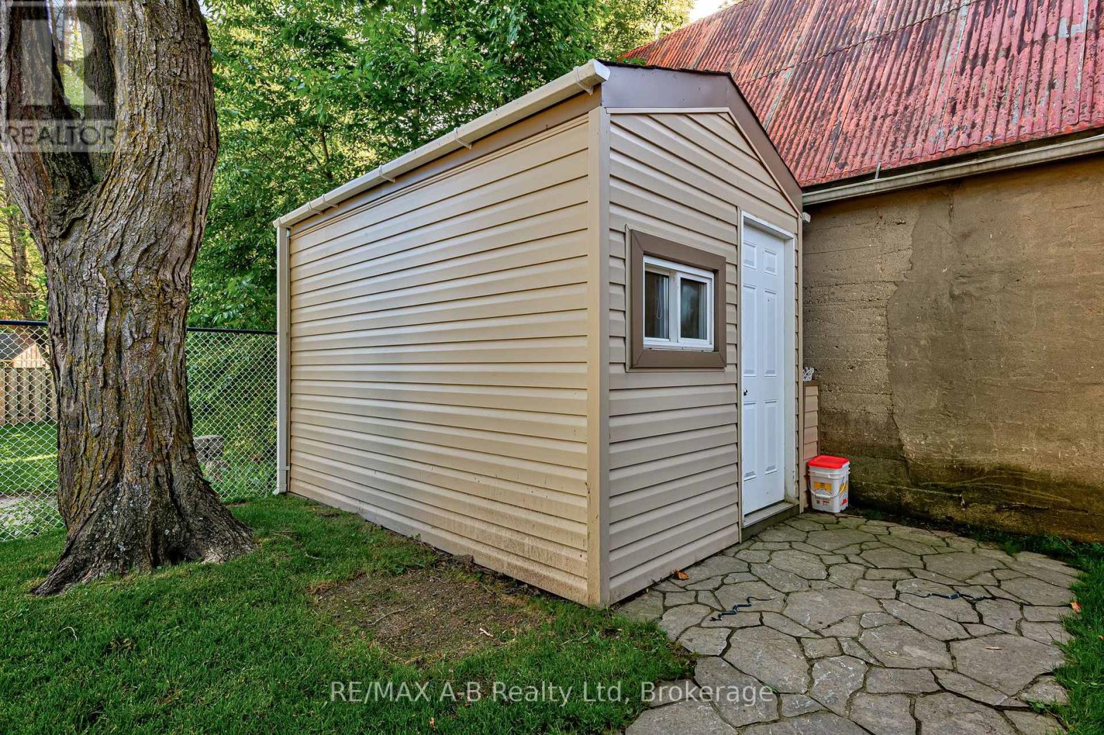 5 Cruickshank Street, Perth East, Ontario  N0K 1N0 - Photo 45 - X12242589