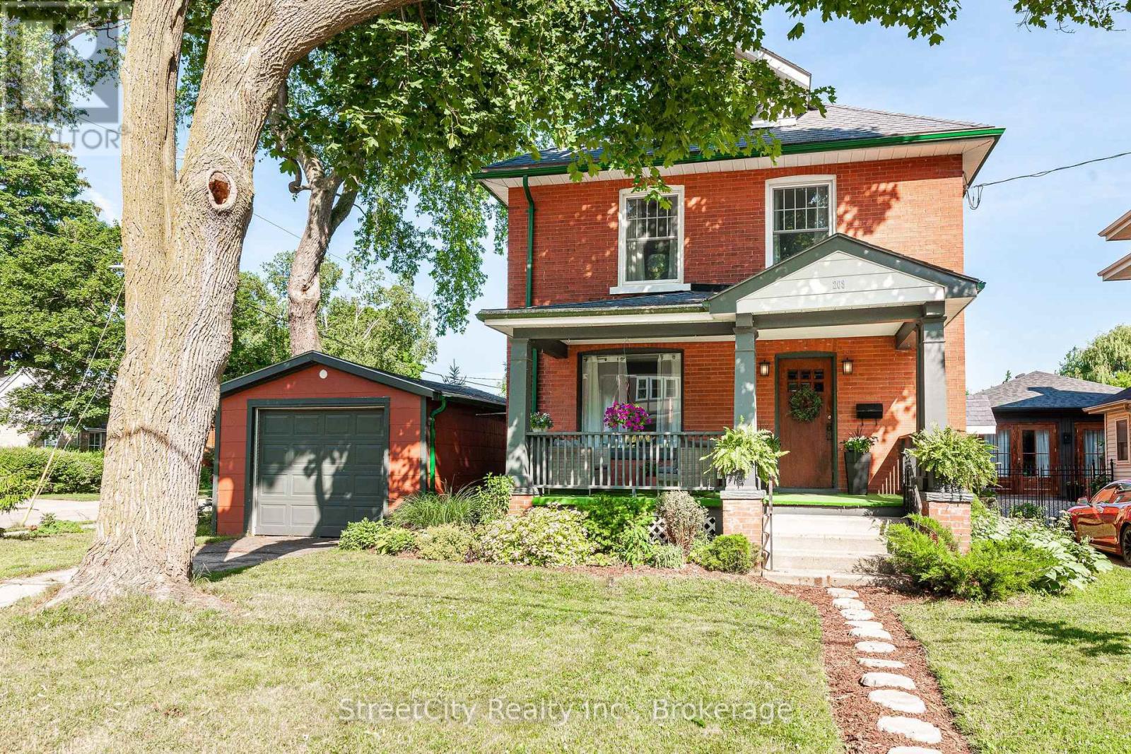 208 BIRMINGHAM STREET, Stratford, Ontario