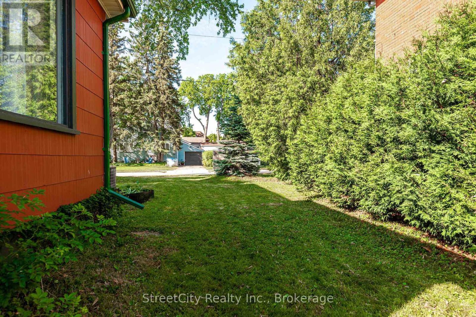 208 Birmingham Street, Stratford, Ontario  N5A 2T4 - Photo 40 - X12242723