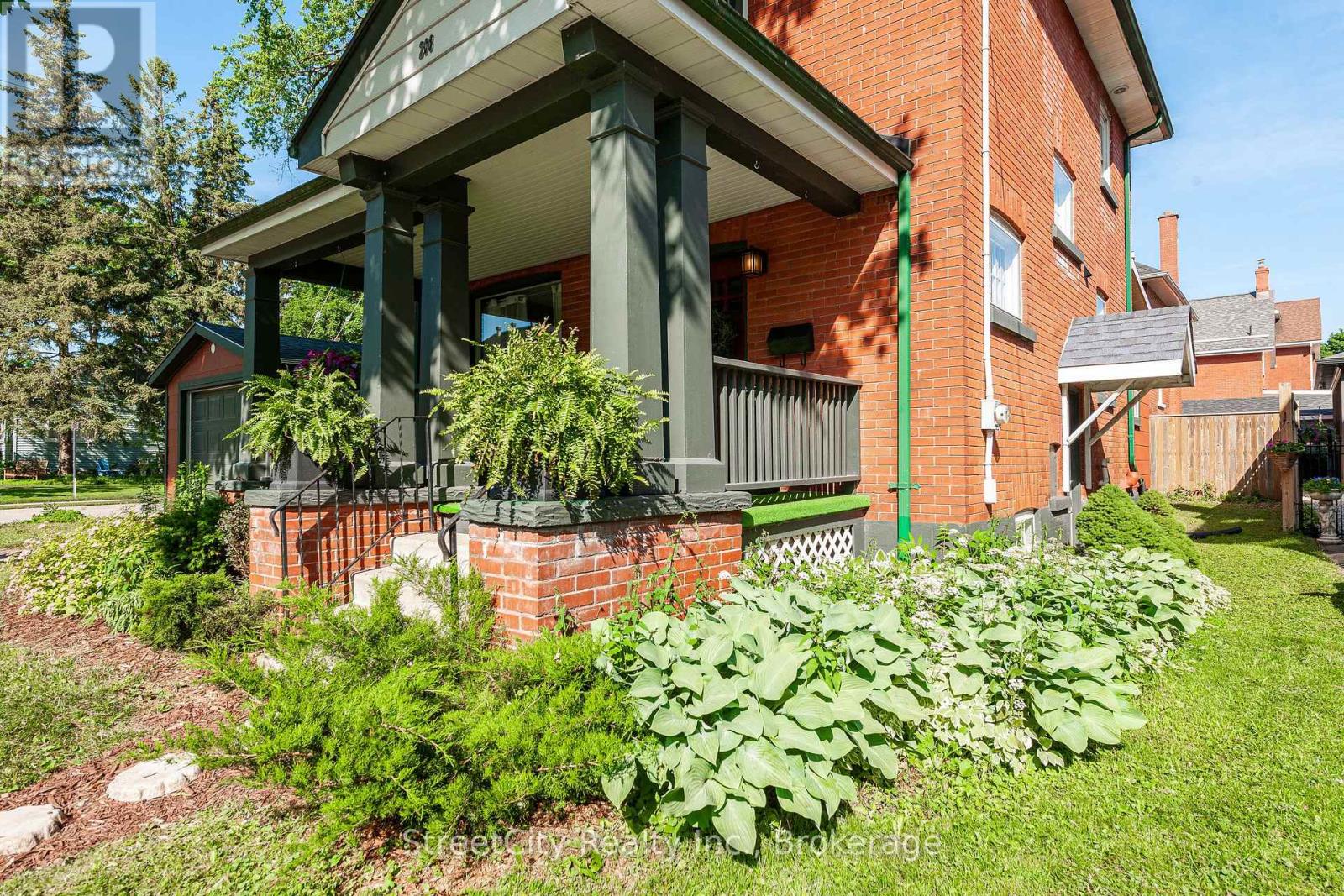 208 Birmingham Street, Stratford, Ontario  N5A 2T4 - Photo 42 - X12242723