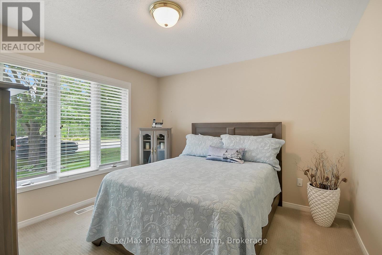 15 Pineridge Gate, Gravenhurst, Ontario  P1P 1Y4 - Photo 16 - X12242724