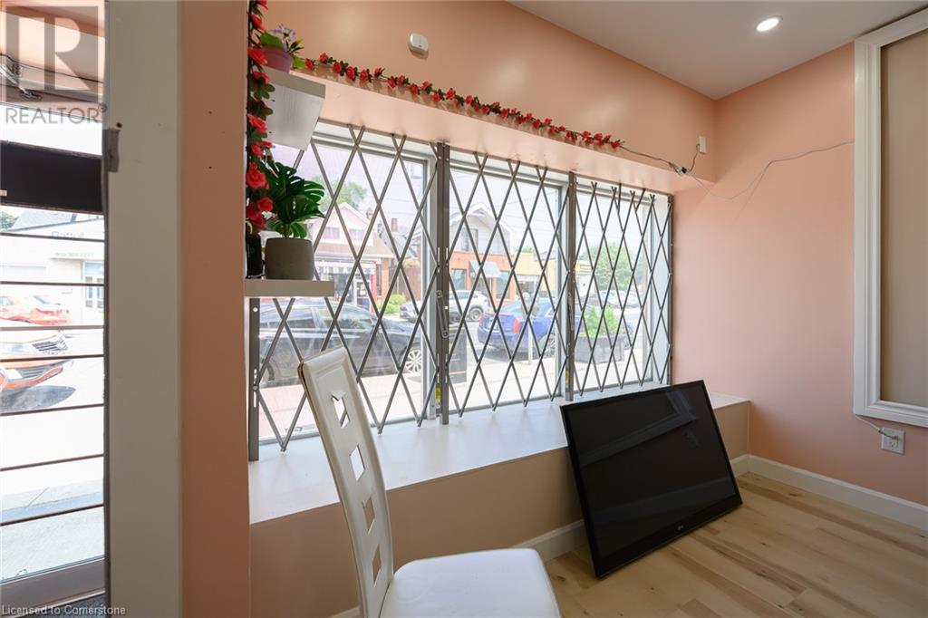 422-428 Concession Street, Hamilton, Ontario  L9A 1B9 - Photo 7 - 40744650