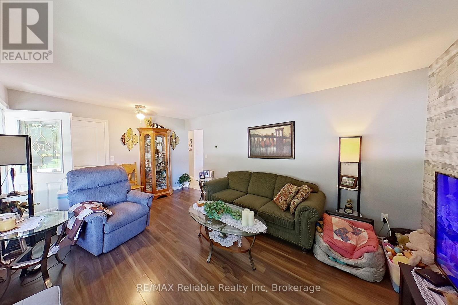 182 Jarvis Street S, Huron East, Ontario  N0K 1W0 - Photo 16 - X12242959