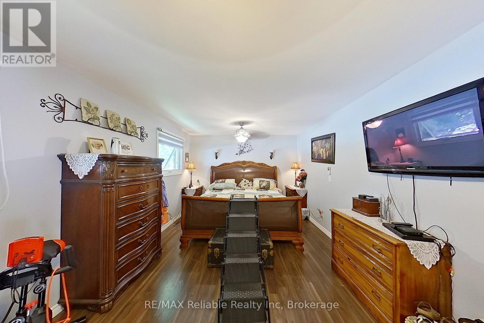 182 Jarvis Street S, Huron East, Ontario  N0K 1W0 - Photo 18 - X12242959