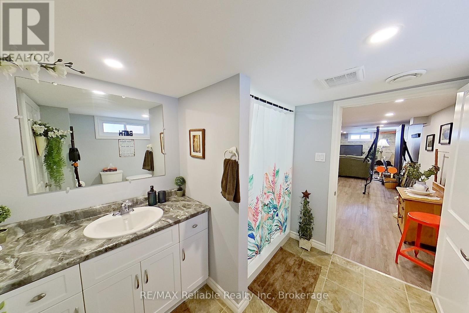 182 Jarvis Street S, Huron East, Ontario  N0K 1W0 - Photo 27 - X12242959
