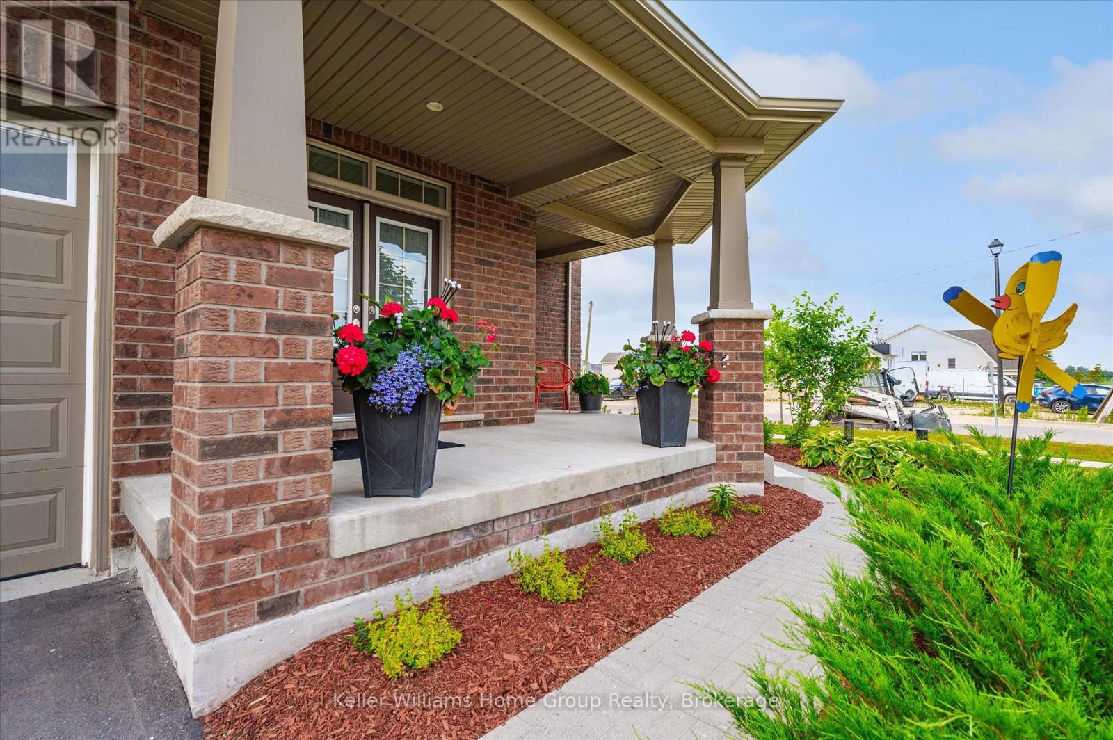 11 Harpin Way E, Centre Wellington, Ontario  N1M 0H2 - Photo 4 - X12243165