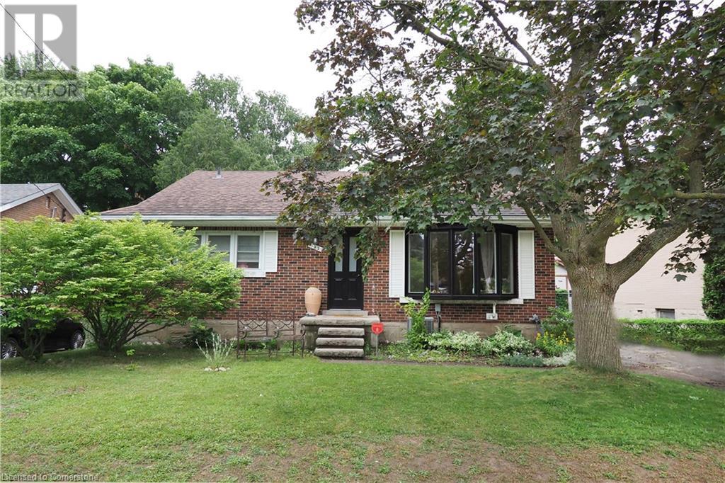 122 BOEHMER Street, Kitchener, Ontario