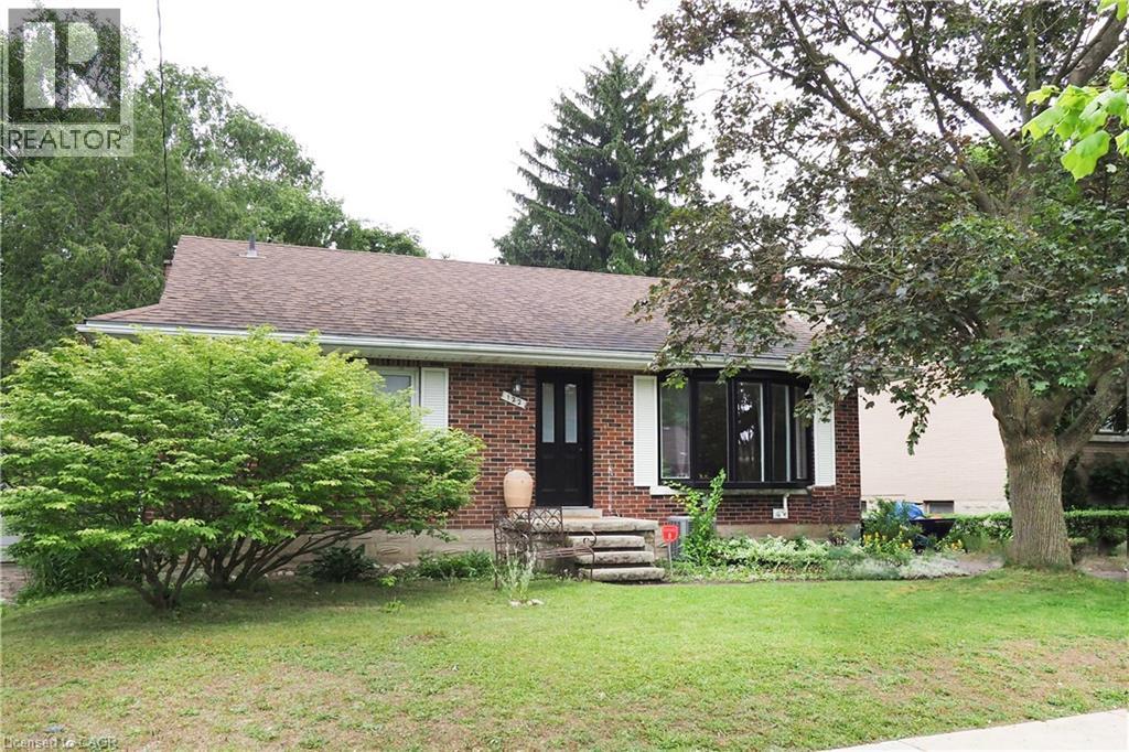 122 Boehmer Street, Kitchener, Ontario  N2H 4N5 - Photo 2 - 40744879