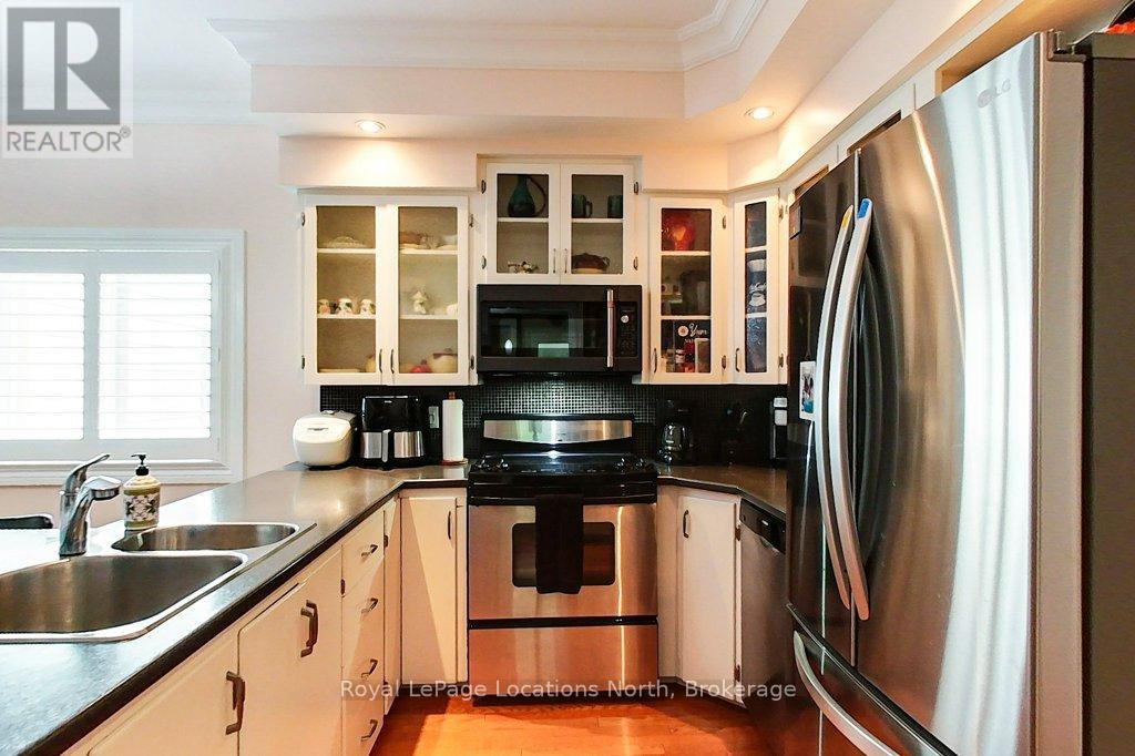 16 Alfred Street E, Blue Mountains, Ontario  N0H 2P0 - Photo 16 - X12243206