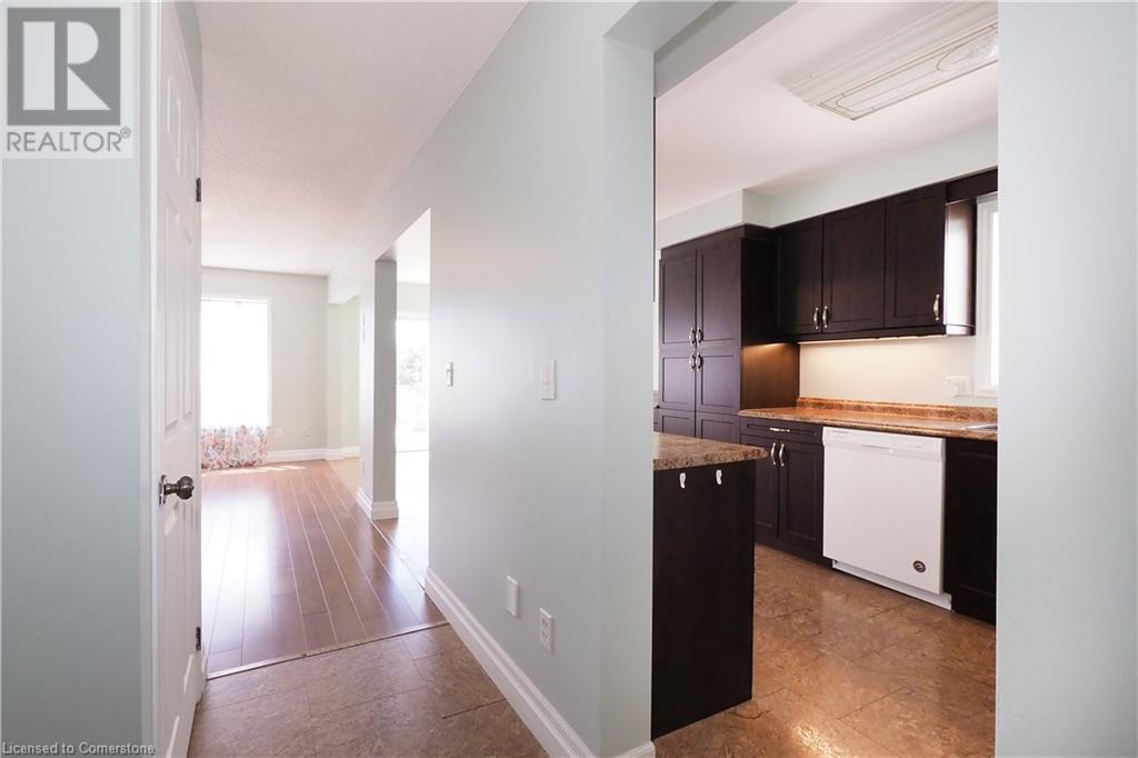 239 Hilltop Drive, Ayr, Ontario  N0B 1E0 - Photo 3 - 40744522