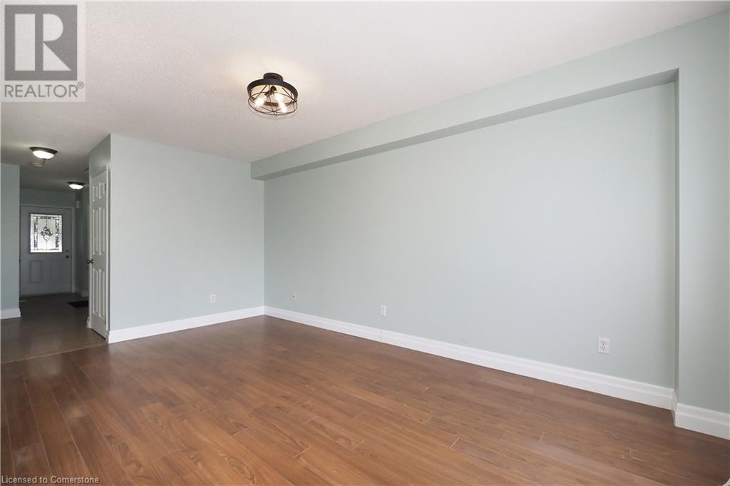 239 Hilltop Drive, Ayr, Ontario  N0B 1E0 - Photo 6 - 40744522