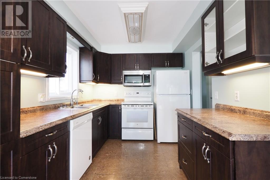 239 Hilltop Drive, Ayr, Ontario  N0B 1E0 - Photo 9 - 40744522