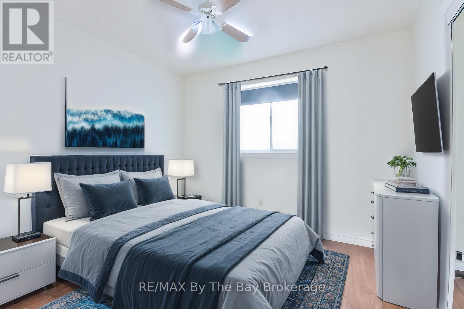 336 Robinson Road, Wasaga Beach, Ontario  L9Z 2Z1 - Photo 13 - S12243457