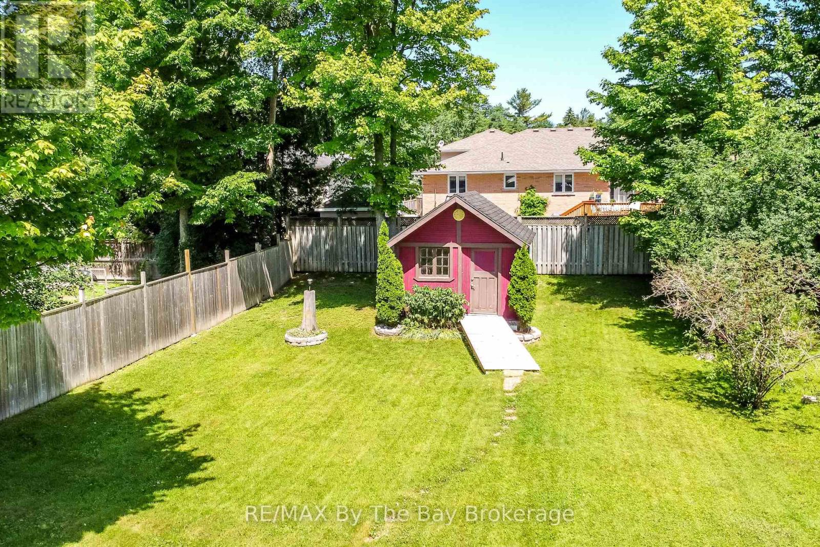 336 Robinson Road, Wasaga Beach, Ontario  L9Z 2Z1 - Photo 40 - S12243457