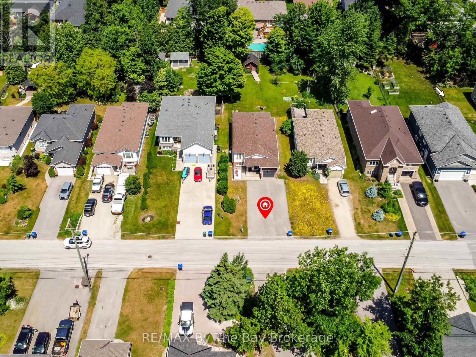 336 Robinson Road, Wasaga Beach, Ontario  L9Z 2Z1 - Photo 48 - S12243457