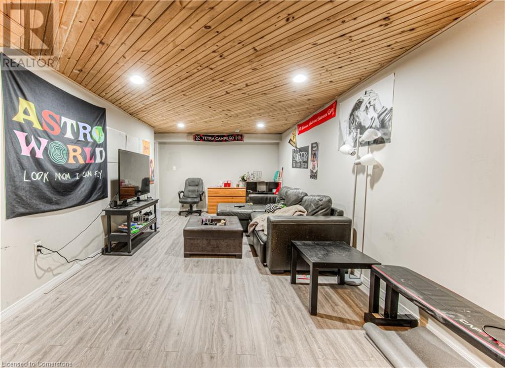 121 University Avenue E Unit# 9, Waterloo, Ontario  N2J 4J1 - Photo 15 - 40738972