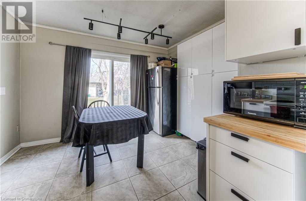 121 University Avenue E Unit# 9, Waterloo, Ontario  N2J 4J1 - Photo 8 - 40738972