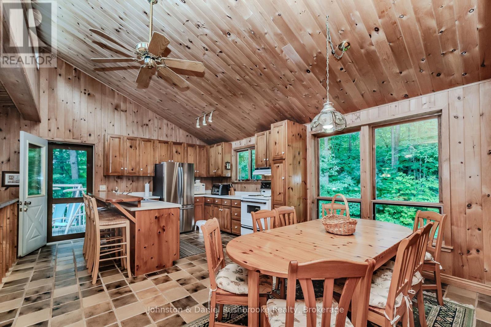 9 Elsasser Road, Seguin, Ontario  P2A 2W8 - Photo 13 - X12243525